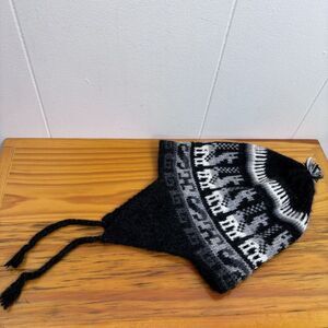 Peruvian Unisex Gray White Hand Knitted Alpaca‎ Beanie Size XS